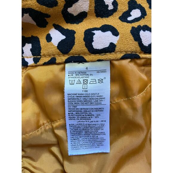 Old Navy Leopard Print Pixie Ankle Pants Size 4 - Picture 6 of 6